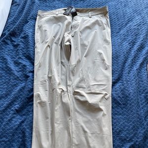 RHONE Men's Commuter Chinos in Light Tan 41X30.5